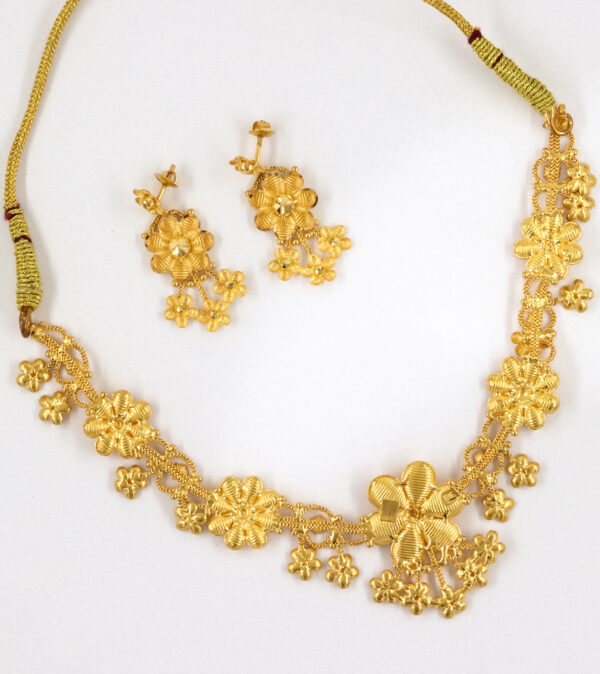 22K Bombay Gold Necklace Set with Earrings