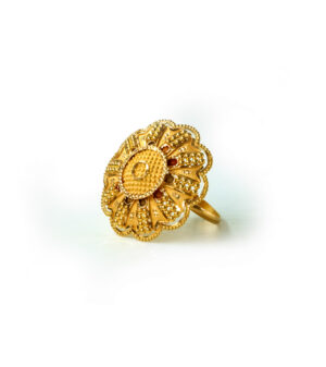 Traditional Round Gold Cocktail Ring