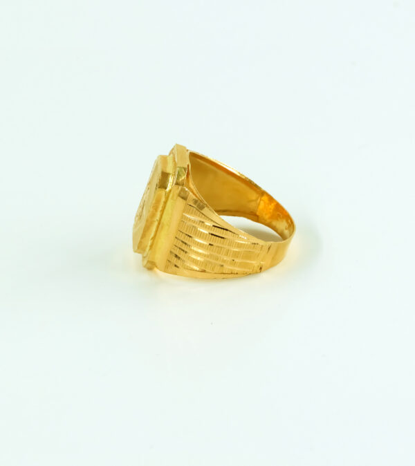 Classic Engraved Gold Ring