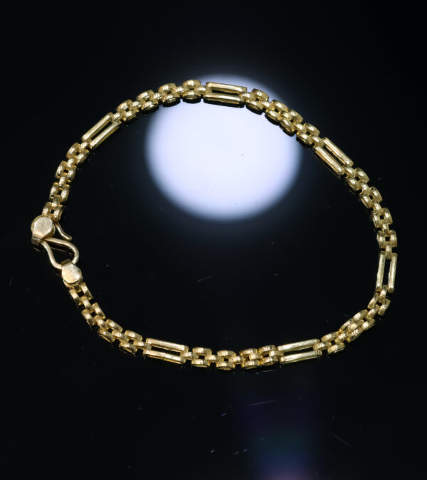 18K Gold Bracelet